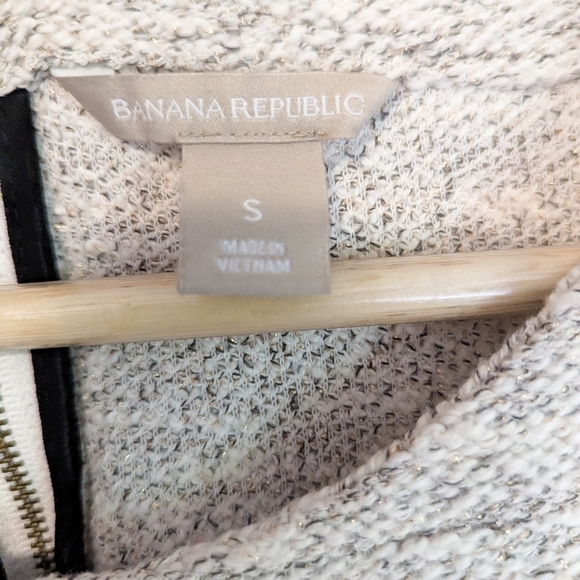 Banana Republic Cream and Gold Heavy Knit Top - Picture 2 of 4